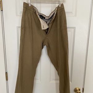 Banana Republic Aiden Chino